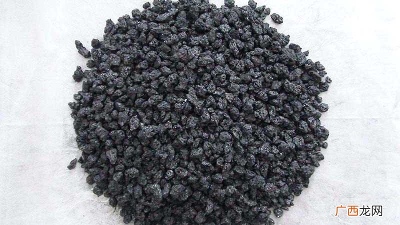 石油焦可视其质量而用于制石墨、冶炼和化工等工业 石油焦的用途是什么