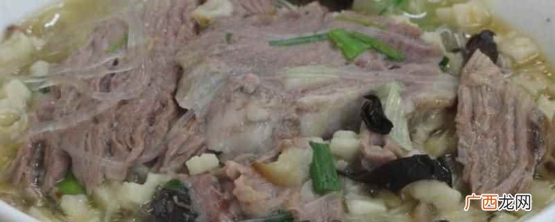 陕西西安最享牛羊肉泡馍盛名 羊肉泡可以放十三香吗