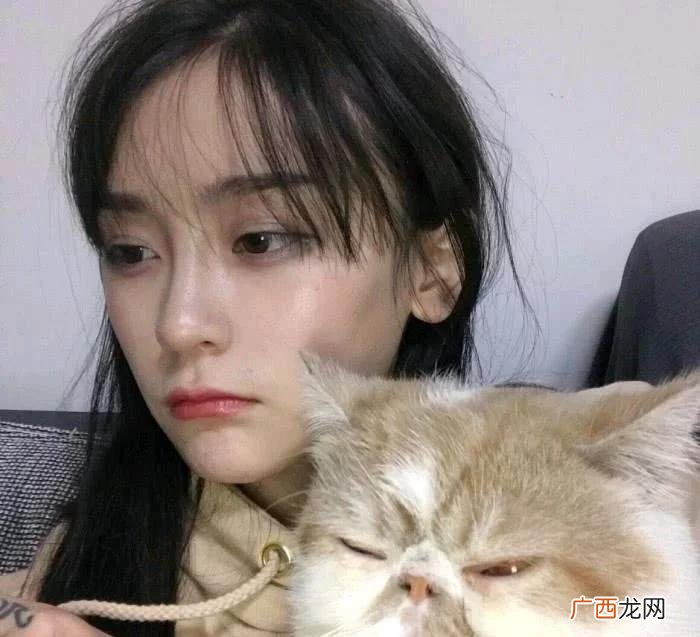 双鱼座的初吻给了老班长，哈哈哈 12星座的初吻给了谁