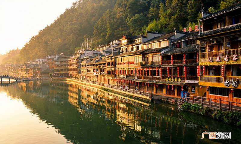 湖南湘西旅游必去十大景点 湘西旅游必去十大景点