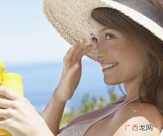 涂了防晒之后需要卸妆吗 防晒霜可以用洗面奶洗掉吗