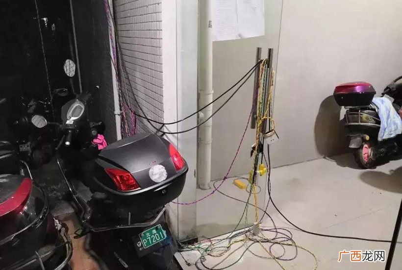 充满电整夜不拔有什么影响 电动车充电一晚上不拔可以吗