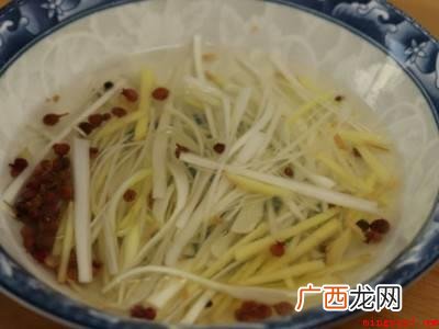 肉馅怎么调馅共有4步,需要的材料 肉馅怎么调馅才香