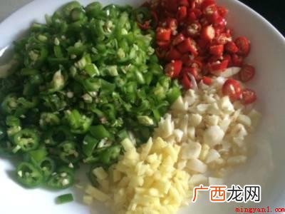 怎样爆炒牛蛙好吃的具体操作步骤 怎样爆炒牛蛙好吃