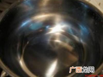 铁锅烧焦了怎么办才能清洗干净