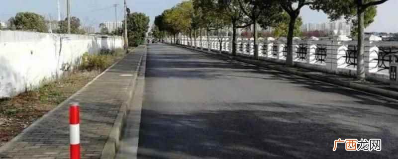 怎么找封闭路段练摩托