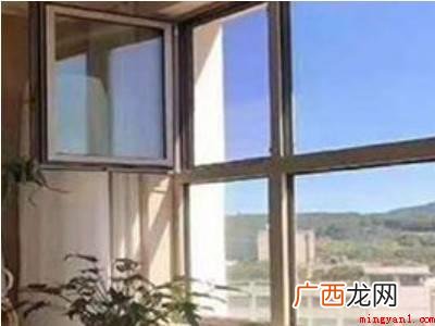 家里蝙蝠怎么驱赶的具体操作步骤 家里蝙蝠怎么驱赶