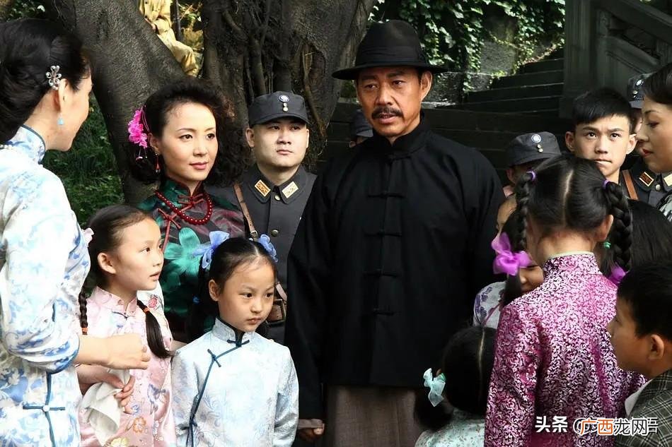 雾都讲的什么故事情节 雾都电视剧剧情介绍