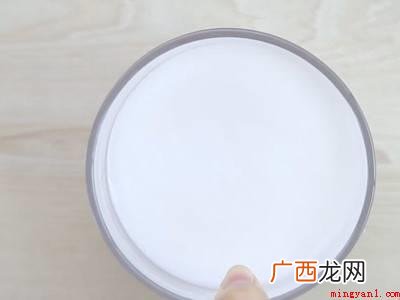 泡鲁达怎么吃的具体操作步骤 泡鲁达怎么吃