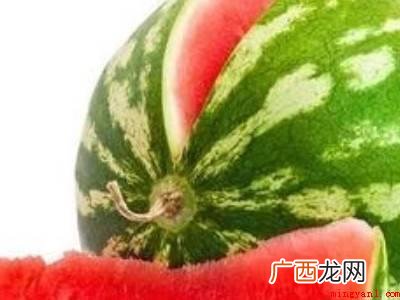 怎么看西瓜的具体操作步骤 怎么看西瓜