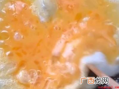 韭菜亭子怎么做好吃的具体操作步骤 韭菜亭子怎么做好吃