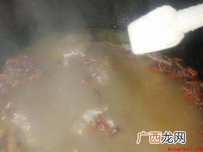 公鸡汤怎么炖好喝又营养