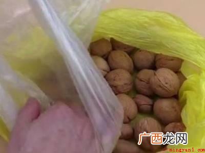 新鲜桃核怎么处理的具体操作步骤 新鲜桃核怎么处理