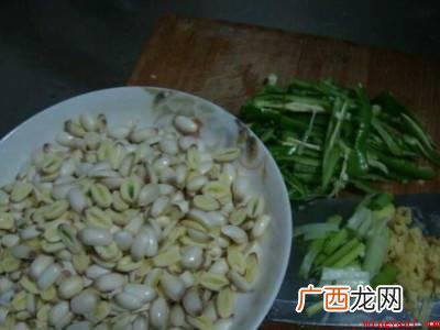 嫩莲子怎么吃的具体操作步骤 嫩莲子怎么吃