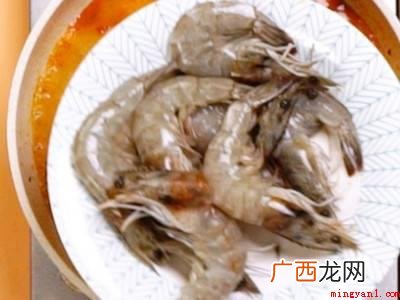如何煮虾的具体操作步骤 如何煮虾