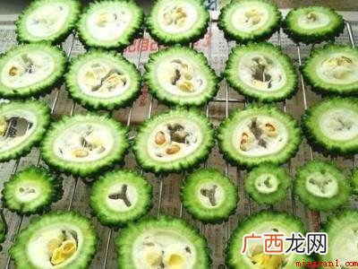 新鲜苦瓜怎么晒的具体操作步骤 新鲜苦瓜怎么晒