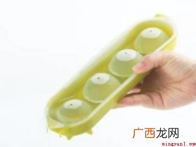 球形冰格怎么注水的具体操作步骤 球形冰格怎么注水
