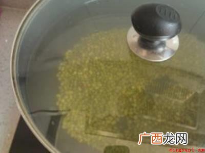 绿豆粥怎么煮才是绿色的 绿豆粥怎么煮才是绿色