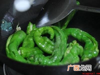 辣椒怎么做不辣还好吃共有3步 辣椒怎么做不辣还好吃