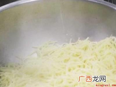 蒸土豆丝怎么才能蒸的松散