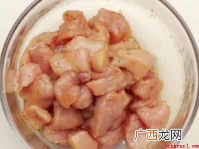 红烧茄子怎样做才好吃的具体操作步骤 红烧茄子怎样做才好吃