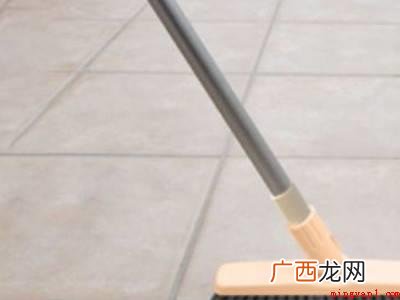 厨房油虫用什么方法杀死