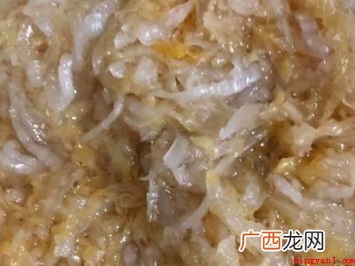 酸菜油滋啦馅怎么调好吃的具体操作步骤 酸菜油滋啦馅怎么调好吃