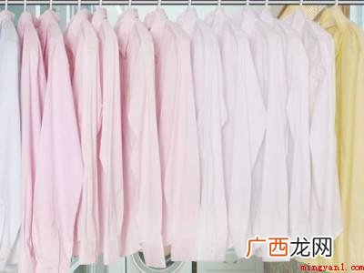 粘蚊子的胶在衣服上怎么去除