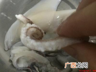 鱿鱼须怎么处理的具体操作步骤 鱿鱼须怎么处理