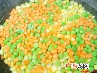 玉米怎样炒又嫩又好吃的具体操作步骤 玉米怎样炒又嫩又好吃