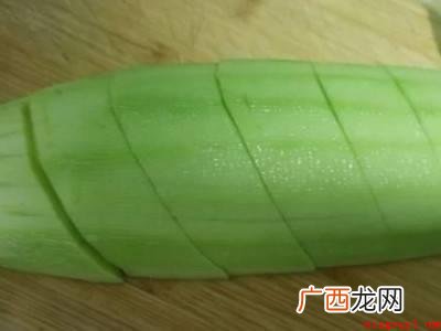 葫芦怎么切的具体操作步骤 葫芦怎么切