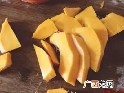 小南瓜怎么切的具体操作步骤 小南瓜怎么切