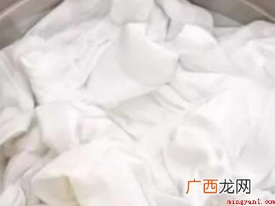 白衬衣上的油渍如何才能去掉