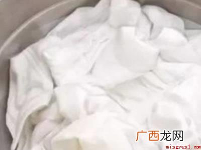 白衬衣上的油渍如何才能去掉
