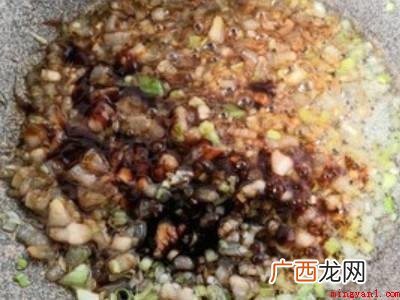 茄子肉包子怎么调馅好吃