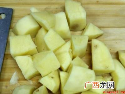 土豆块怎么炸才会酥脆的具体操作步骤 土豆块怎么炸才会酥脆