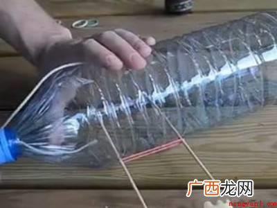 老鼠躲起来了怎么把它引出来