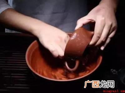 紫砂杯怎么清洗茶垢的具体操作步骤 紫砂杯怎么清洗茶垢