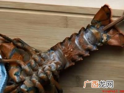 虾尿怎么去除的具体操作步骤 虾尿怎么去除