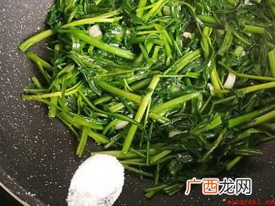 通心菜怎么炒才好吃的具体操作步骤 通心菜怎么炒才好吃