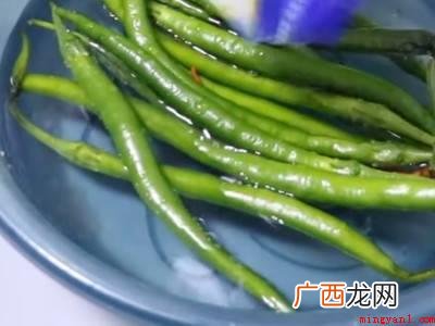 青辣椒如何晒干才能成绿色