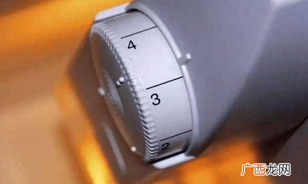 冰箱夏天温度应该调到2至3挡 夏天冰箱应该调到几档