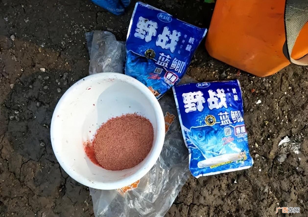 野钓老三样是哪几种饵料 钓鱼老三样是什么饵料