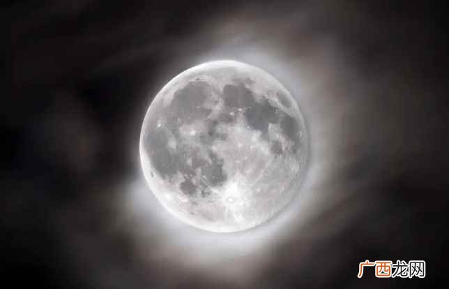 月球是行星嘛