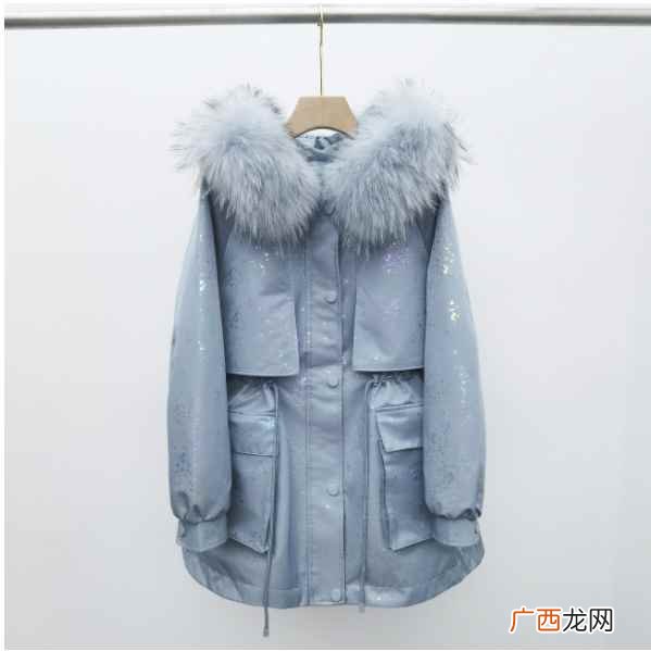 单纯衣服总重量不能判断羽绒服好坏 羽绒服一般多重