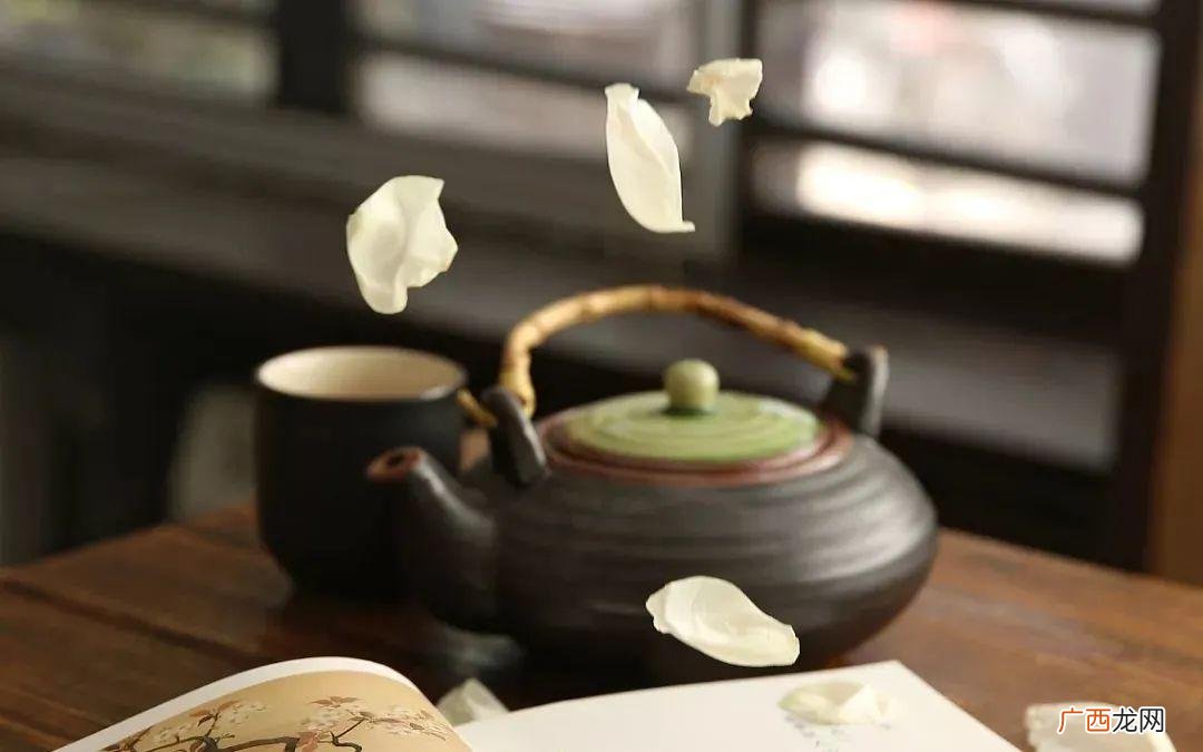 七首古人对茶的赞美古诗赏析 赞美茶的诗句经典语录