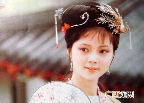 《红楼梦》中的薛宝钗是鬼吗 薛宝钗到底是人是鬼