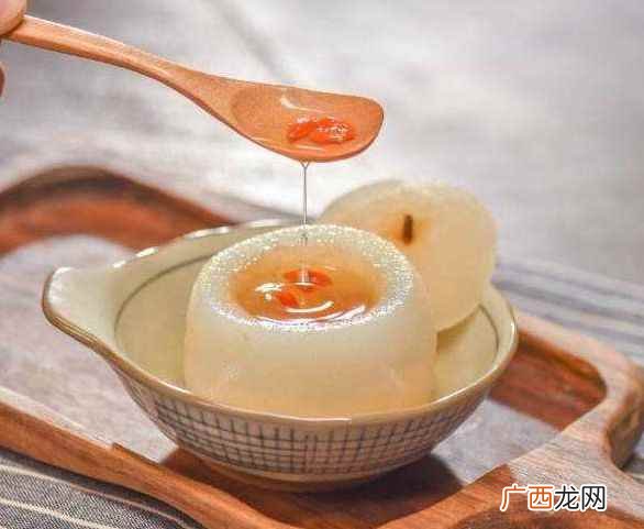 冰糖雪梨需要煮多久?