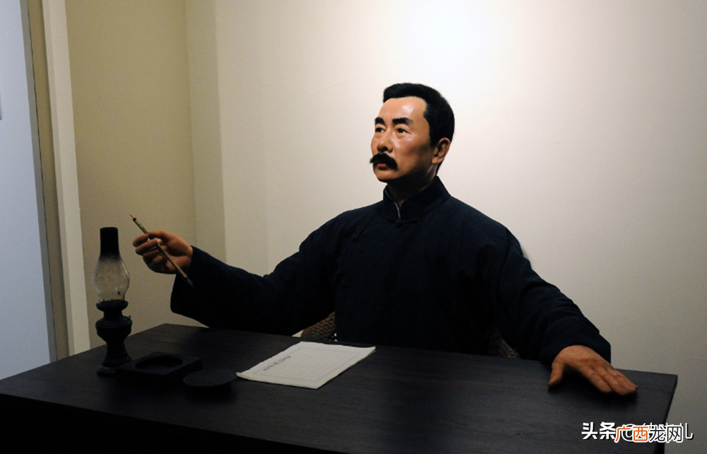 史家之绝唱无韵之离骚的作品是谁写的 史家之绝唱无韵之离骚的作品是