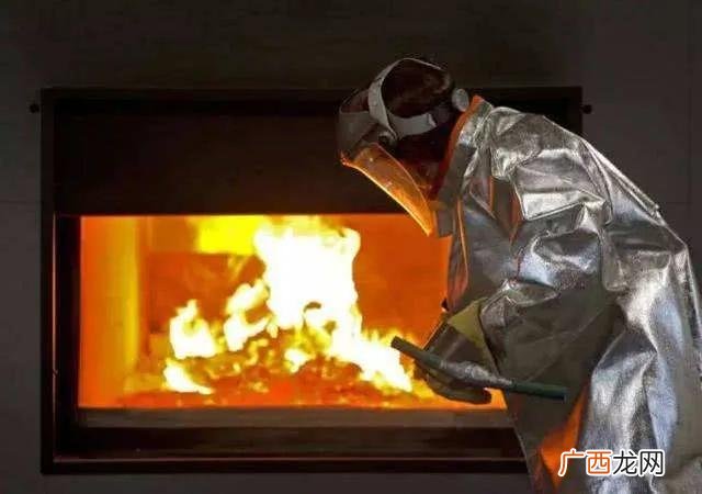 中国实行火葬是哪一年开始的 中国实行火葬是哪一年